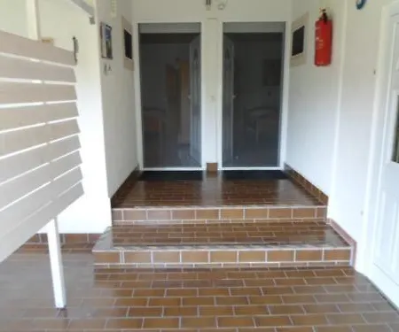 In With Terrace, Air Conditioning, Wi-fi * Nin
