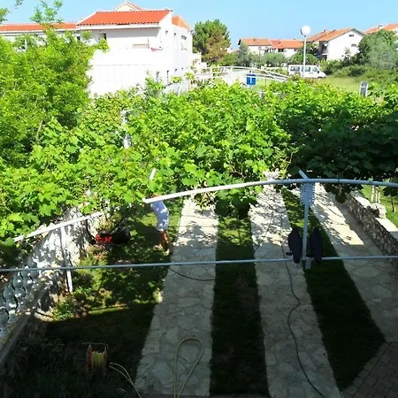 In With Terrace, Air Conditioning, Wi-fi Apartman Nin