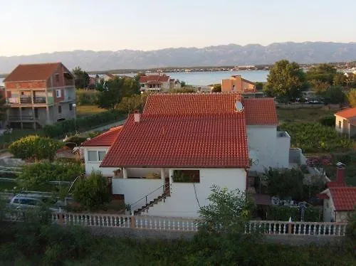 شقة In With Terrace, Air Conditioning, Wi-fi